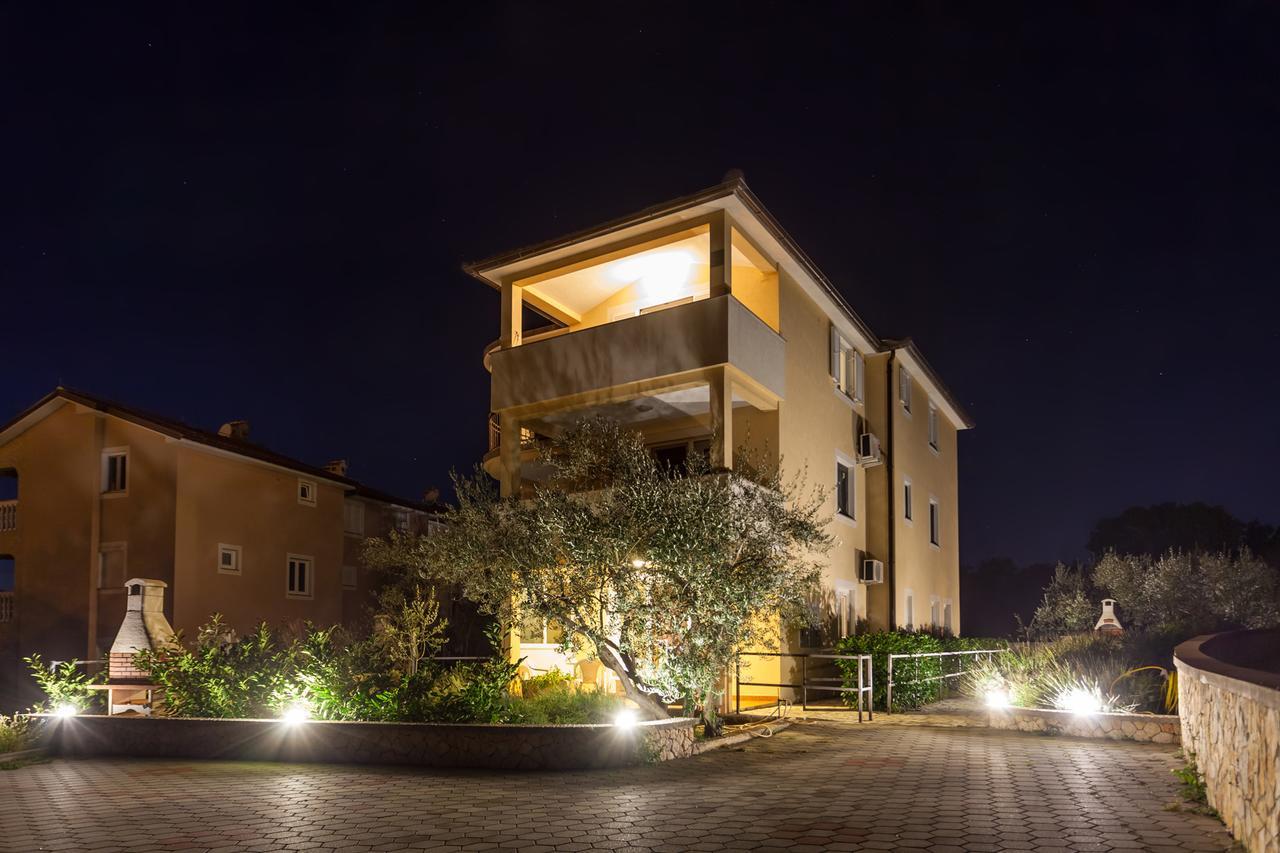 Apartment Ivana 2435 Malinska Exterior foto